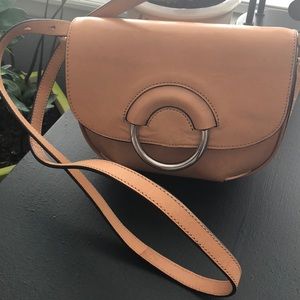 Banana Republic pure crosses the body